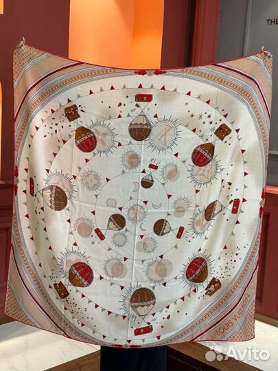 Платок Louis Vuitton 