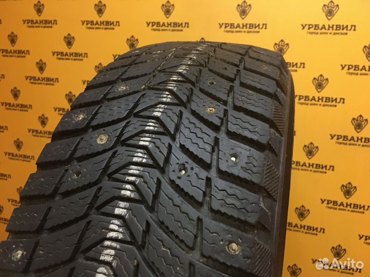 Michelin X-Ice North XIN3 215/65 R16 102T