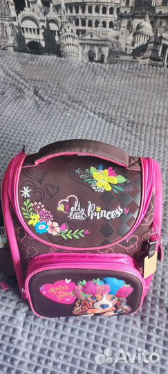 Школьный рюкзак