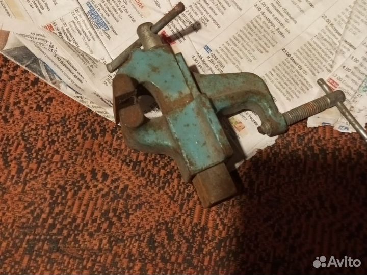 Тиски Слесарные СССР Малые