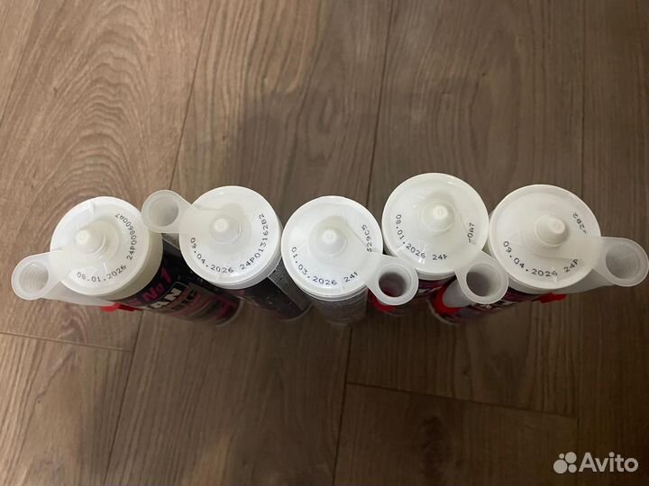 Монтажный клей tytan