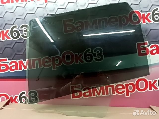 Стекло задний левое Renault Duster
