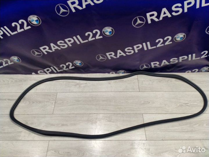 Уплотнительная резинка багажника Bmw 523I F10