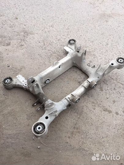 Балка задняя BMW бмв F01 F02 Ф01 Ф02