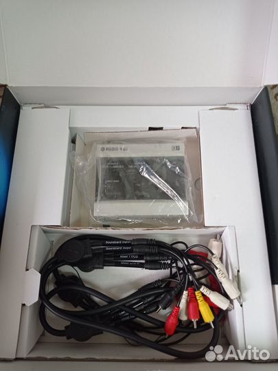 Контроллер native instruments audio 4 dj