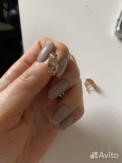 Золотые серьги