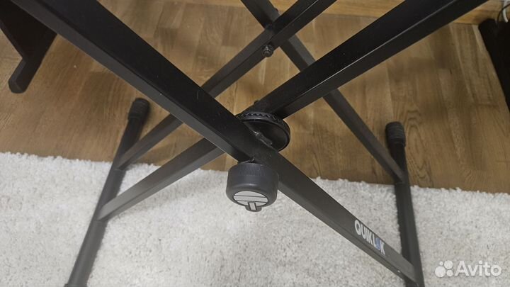 Стойка для цифрового пианино / синтезатора