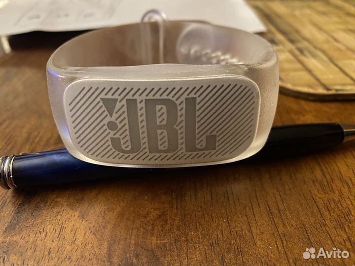 Браслет управления колонкой JBL