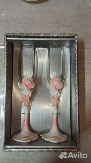 Свадебные бокалы в подарочной коробке новые
