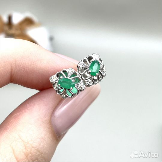 Золотые серьги пусеты с агатом и бриллиантами 585