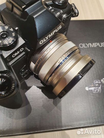 Olympus OM-D E-M1 с объективами 17 25 60 7.5