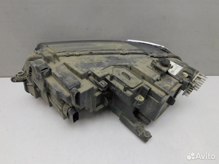 Фара правая Volkswagen Tiguan