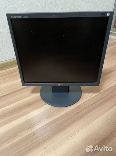 Монитор LG