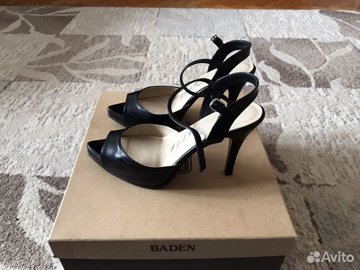 Босоножки кожа