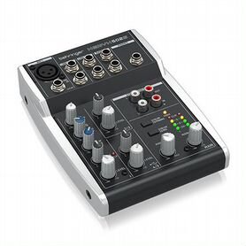 Микшерный пульт Behringer xenyx 502