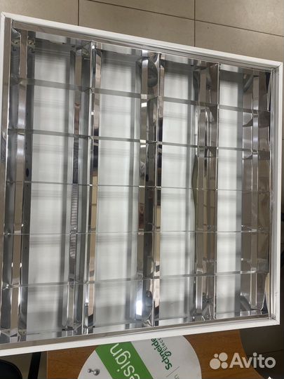 Светильник потолочный встраиваемый