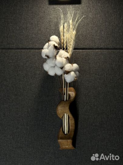 Настенная ваза из дерева