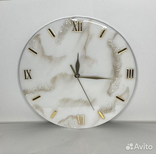 Часы из эпоксидной смолы