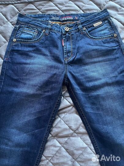 Джинсы