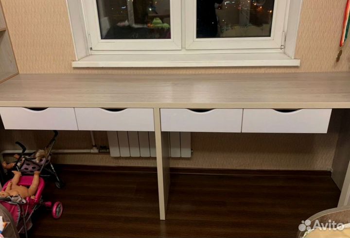 Рабочая зона у окна