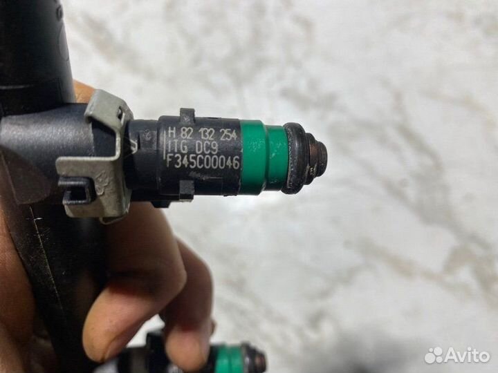 Топливная рампа Renault Sandero Stepway K4M2842