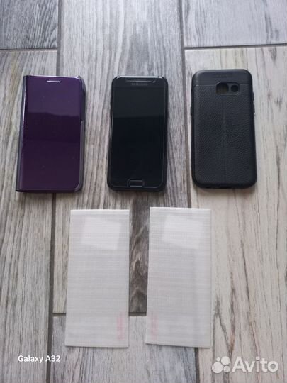 Samsung Galaxy A3 (2017) SM-A320F/DS, 2/16 ГБ