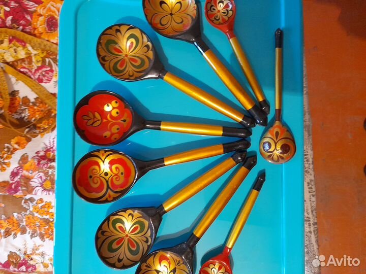 Изделия из дерева: ложки,емкость.скалка