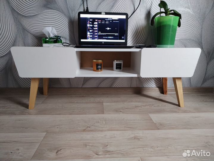 Тумбочка под телевизор