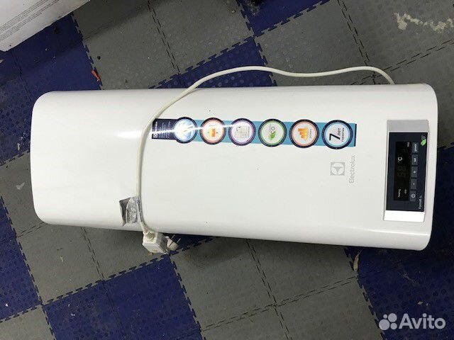 Электроводонагреватель Electrolux EWH 50 Formax DL