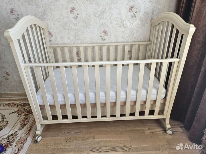 Детская кроватка итальянская