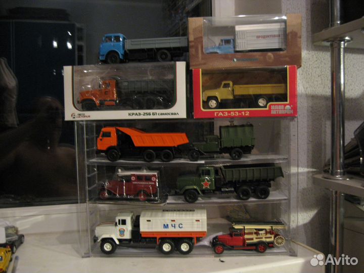 Грузовики Наш автопром и Деагостини, зис, газ