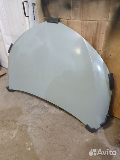 Капот на Toyota Corolla от 2007