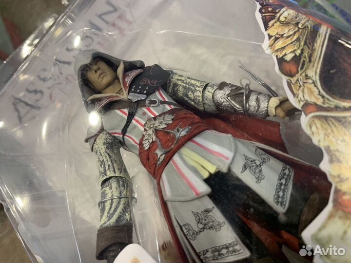 Фигурка Ezio Assassins Creed 2