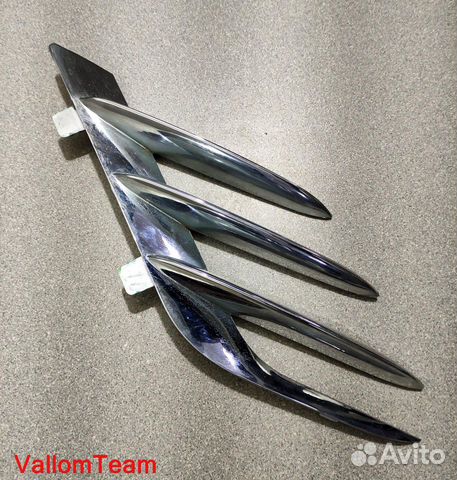 Лот SD2-36 Молдинг правый гидроцикла BRP Sea-Doo R