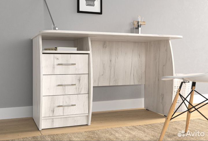 Стол письменный