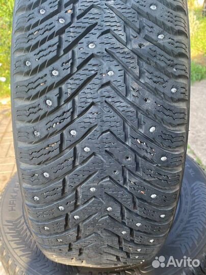 Nokian Tyres Hakkapeliitta 8 215/60 R16 99T