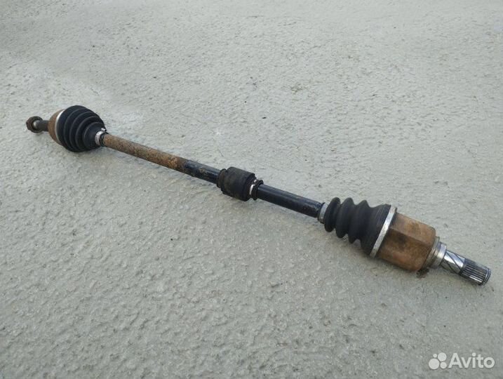 Привод передний правый Nissan Note E11 CR14DE 2007