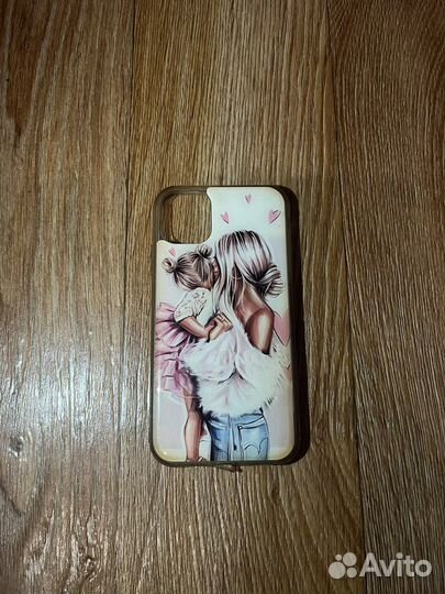 Чехол на iPhone 11