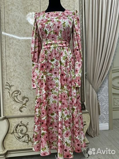 Платье женское