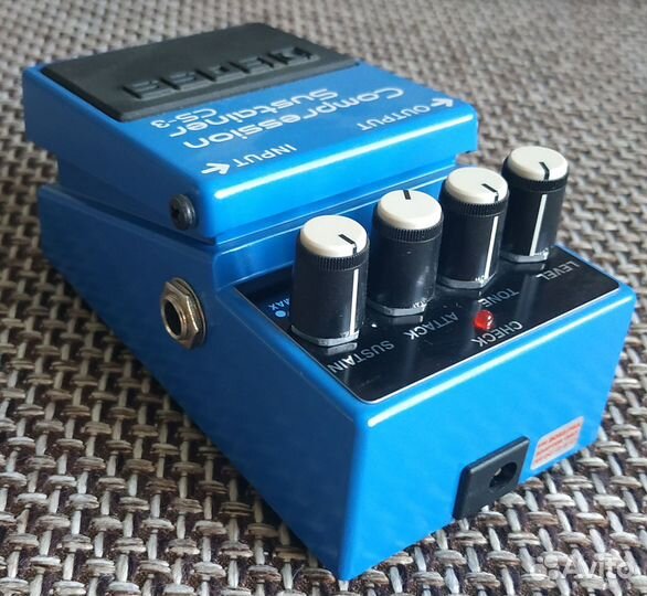 Гитарная педаль boss CS-3 Compression Sustainer