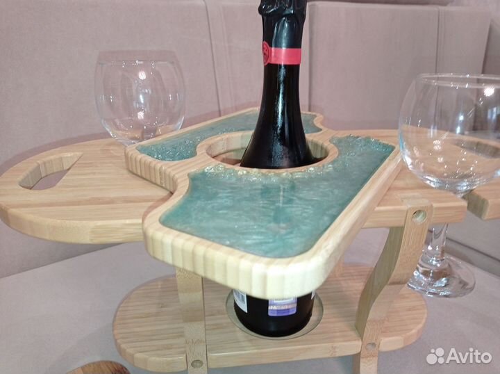 Винный столик-менажница-винница