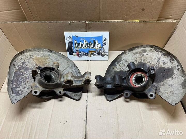 Кулак поворотный передний Audi 80 B3 1.8 PM