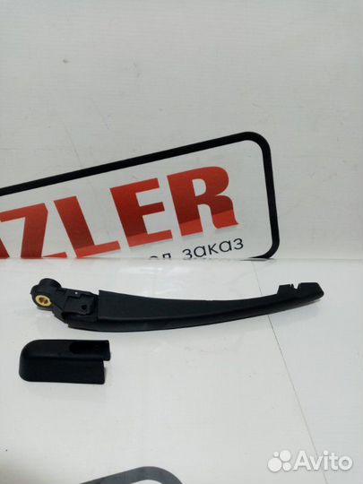 Поводок Рычаг стеклоочистителя Renault Duster