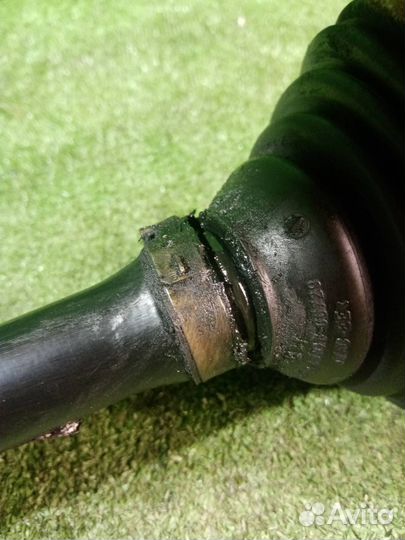 Привод передний левый Volkswagen Golf 6 caxa