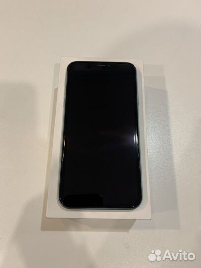 iPhone 11, 64 ГБ