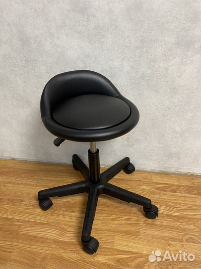 Стул мастера новый