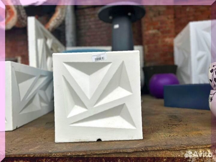 Белое кашпо для улицы