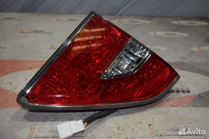 Стоп-вставка лево c Toyota Brevis JCG10 1JZ-FSE