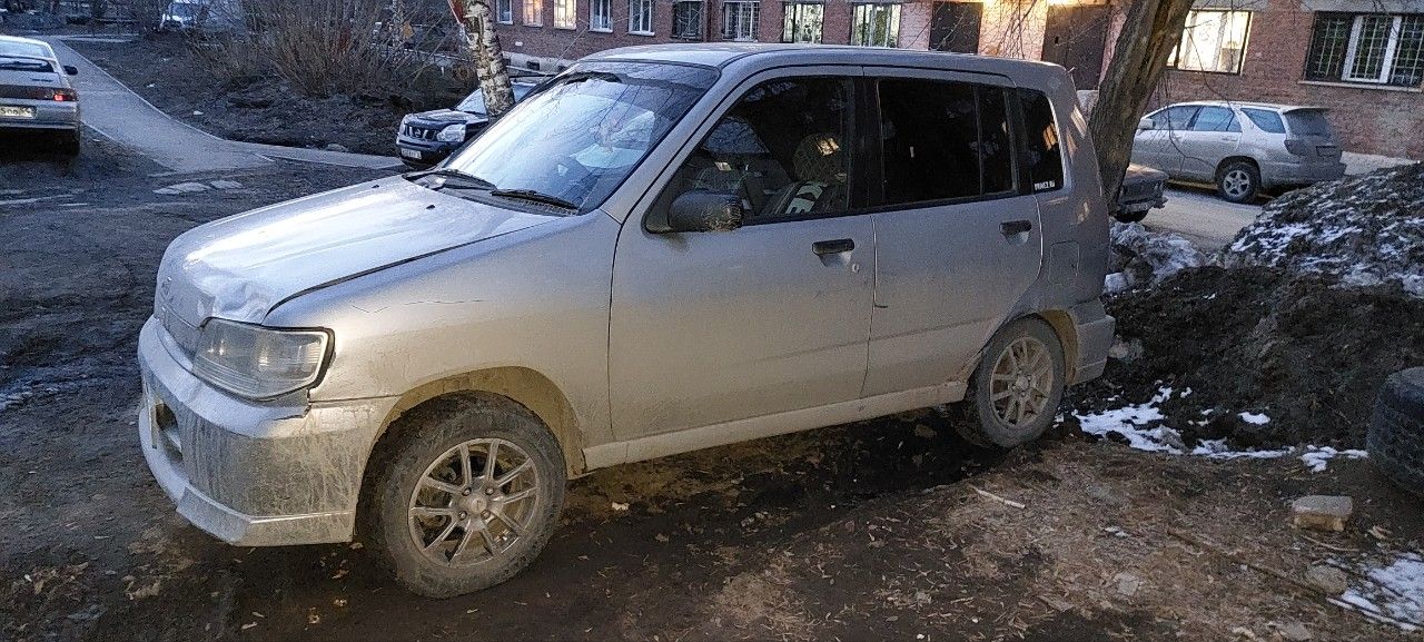 Nissan Cube: фото владельца