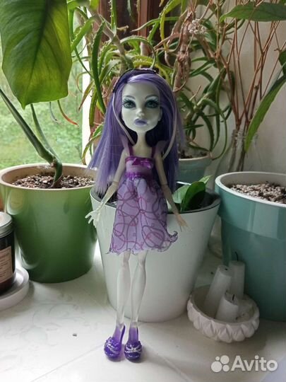 Кукла Монстер Хай Спектра 